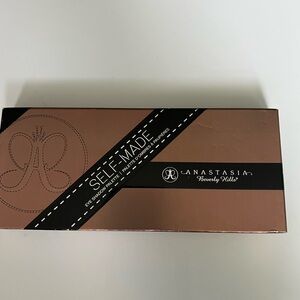 Anastasia Beverly Hills Self-Made Palette in Elegant Brown